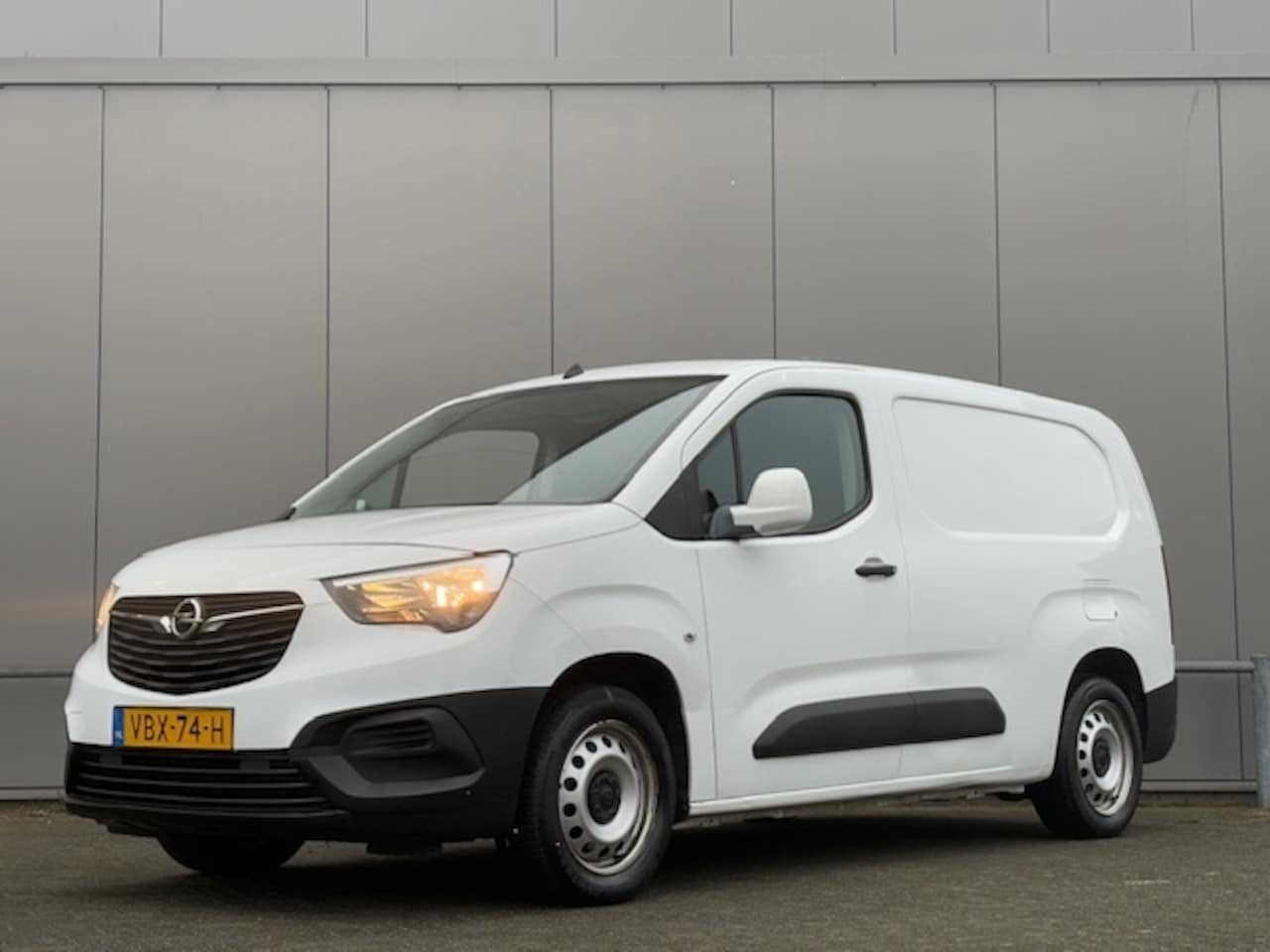 Opel Combo - 1.6D L2H1 - airco - nap! - ex btw! - AutoWereld.nl