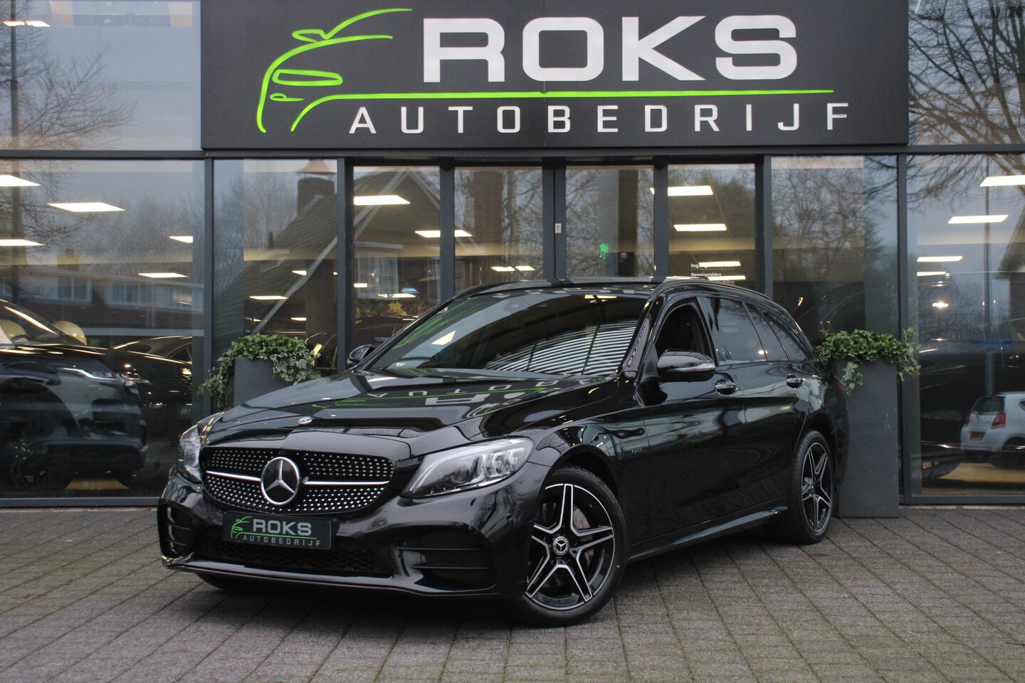 Mercedes-Benz C-klasse Estate - 300 e Business Solution AMG Night Pakket/Navi/360Camera/Keyless/Sfeerverlichting/Burmester - AutoWereld.nl