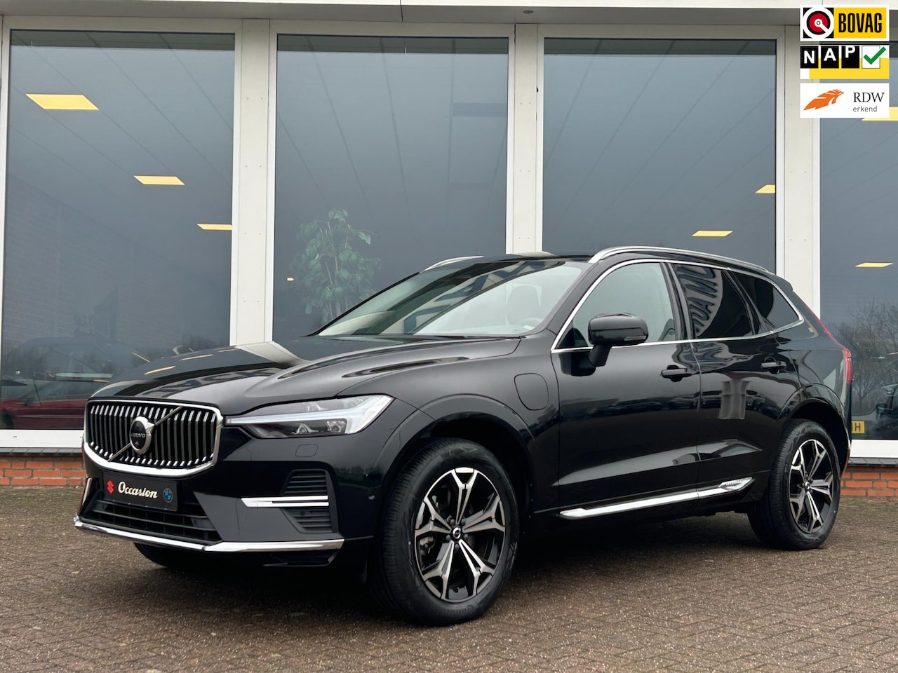 Volvo XC60 - 2.0 T6 Plug-in hybrid AWD Inscription Expression - Leder - Panorama - Head UP - Nieuw Mode - AutoWereld.nl