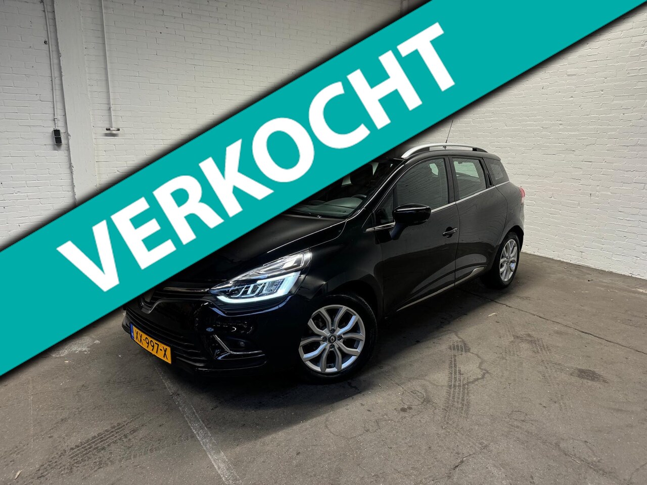 Renault Clio Estate - 0.9 TCe Intens Navi|Keyless|Climate Control - AutoWereld.nl