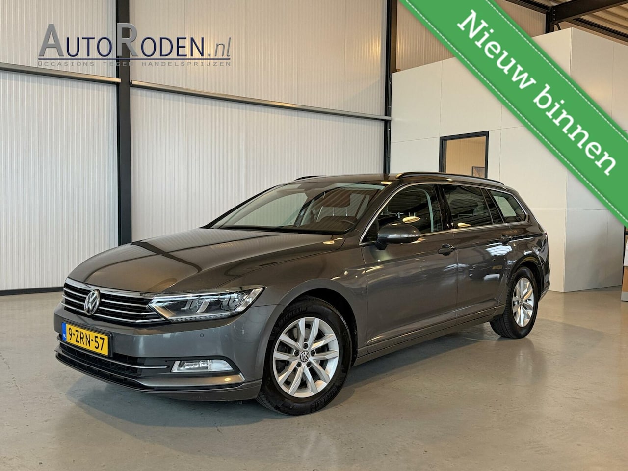 Volkswagen Passat Variant - 1.6 TDI Business Edition DSG - AutoWereld.nl