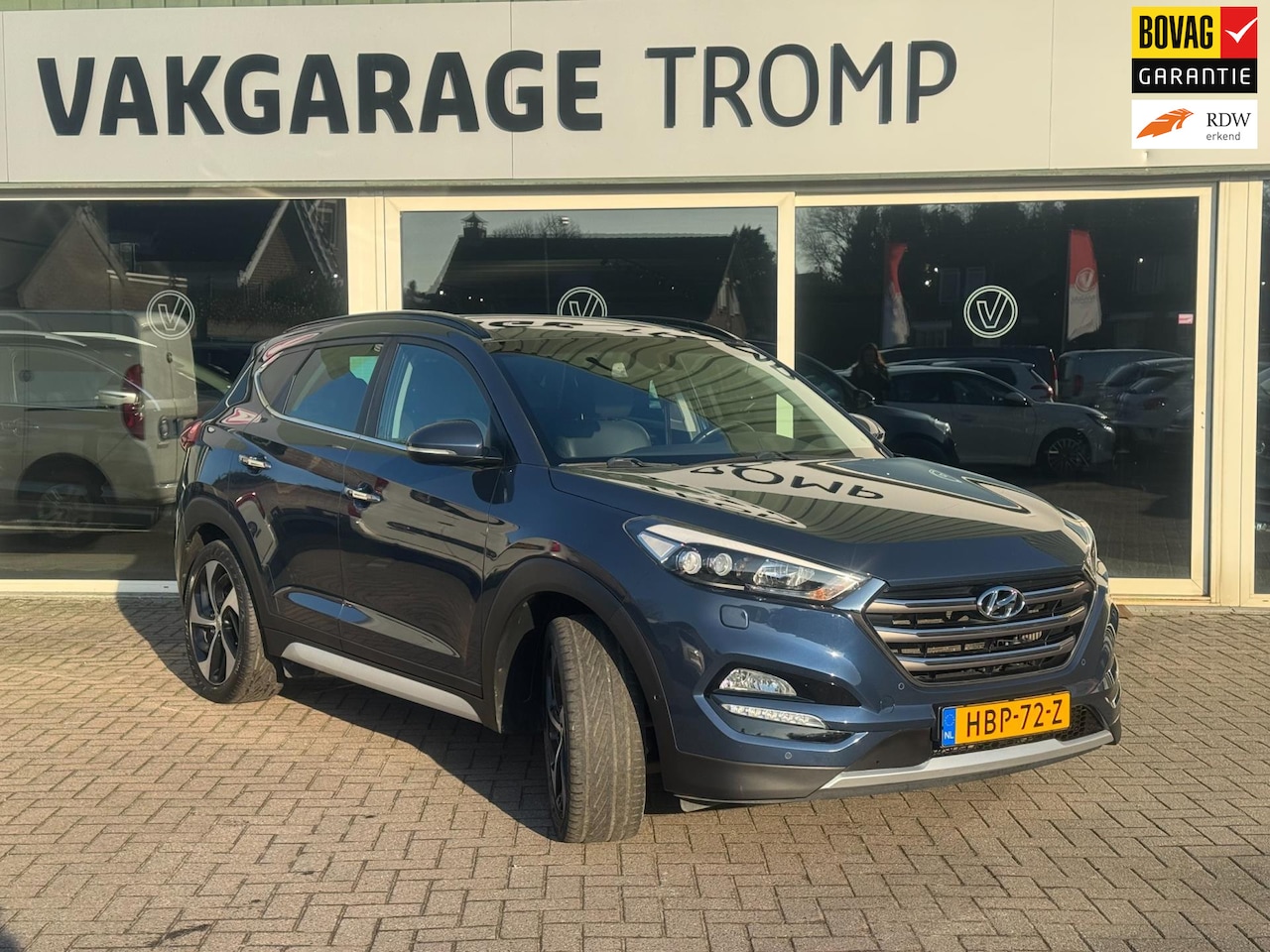 Hyundai Tucson - 1.6 T-GDi Premium 4WD | Pano | Trekhaak | Keyless - AutoWereld.nl