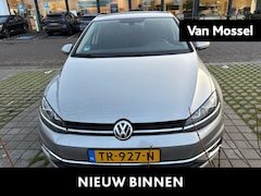 Volkswagen Golf - 1.0 TSI Comfortline 116 PK | Navigatie | Apple carplay | Parkeersensoren voor- en achter |