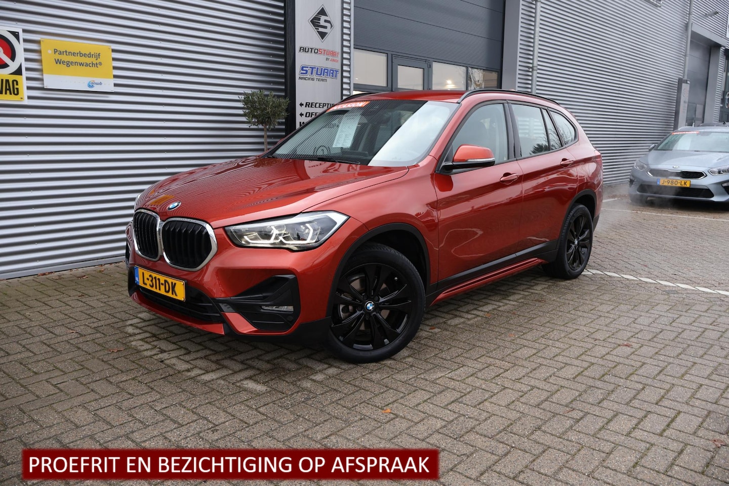 BMW X1 - sDrive18i High Executive Head-up display | Navi | Trekhaak afn. | Climate control | BTW-au - AutoWereld.nl