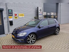 Volkswagen Golf - 1.0 TSI Highline Nieuwe-Banden | Digitaal dashboard | Navi | Climate control | Parkeersens