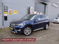 BMW X1 - sDrive20i Automaat | Navi | Stoelverwarming voor | Parkeersensoren voor en achter | Head u