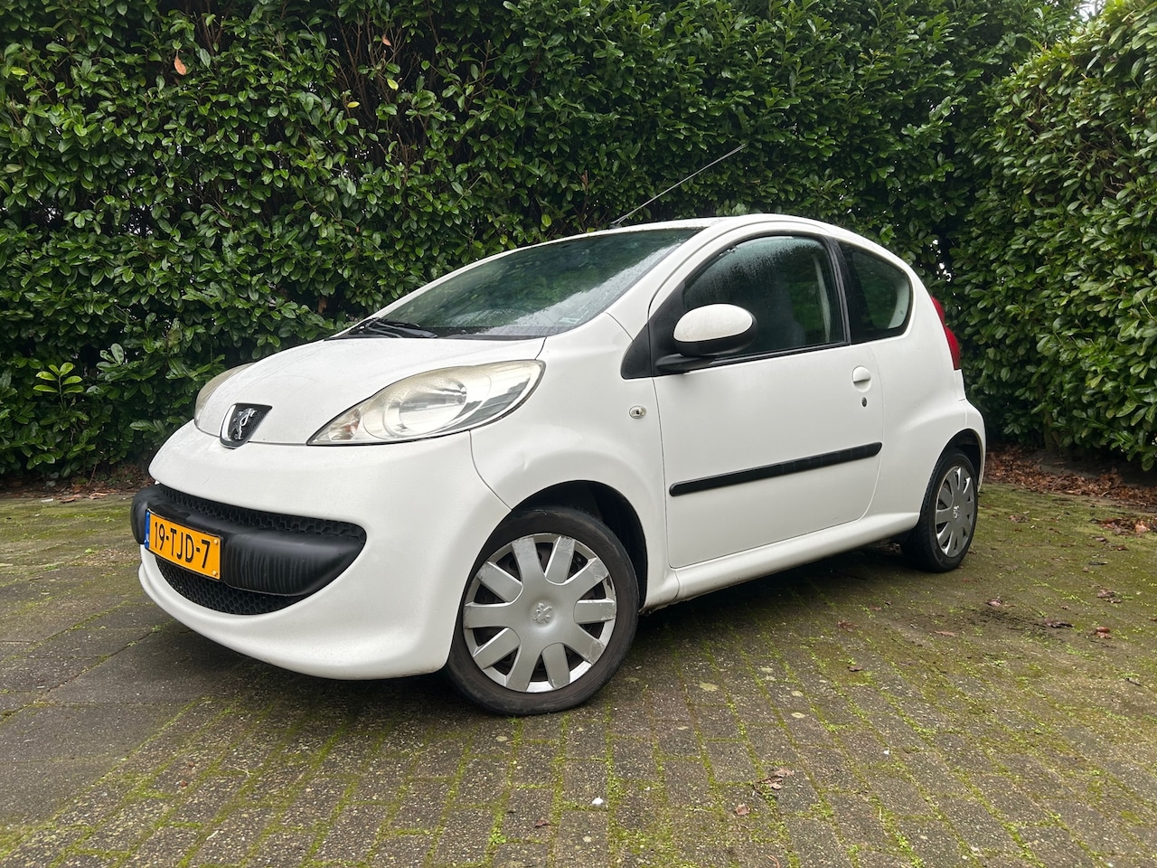 Peugeot 107 - 1.0-12V XR 1.0-12V XR - AutoWereld.nl