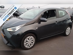 Toyota Aygo - 1.0 VVT-i x-play LTD NAVI-AIRCO-5 DEURS