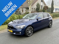 BMW 1-serie - 116d Business+ Automaat•Navi•NAP