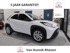 Toyota Aygo X - 1.0 VVT-i Automaat First | Stoelverw | LED | Apple-Android |