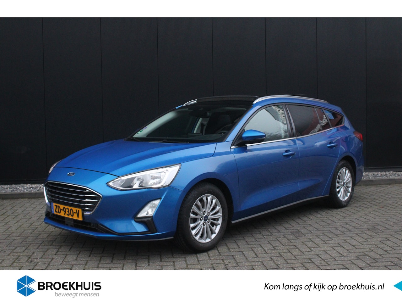 Ford Focus Wagon - 1.0 EcoBoost Titanium | Dealer o.h. | Panoramadak | Trekhaak | Privacy-glass | Keyless - AutoWereld.nl