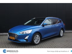 Ford Focus Wagon - 1.0 EcoBoost Titanium | Dealer o.h. | Panoramadak | Trekhaak | Privacy-glass | Keyless