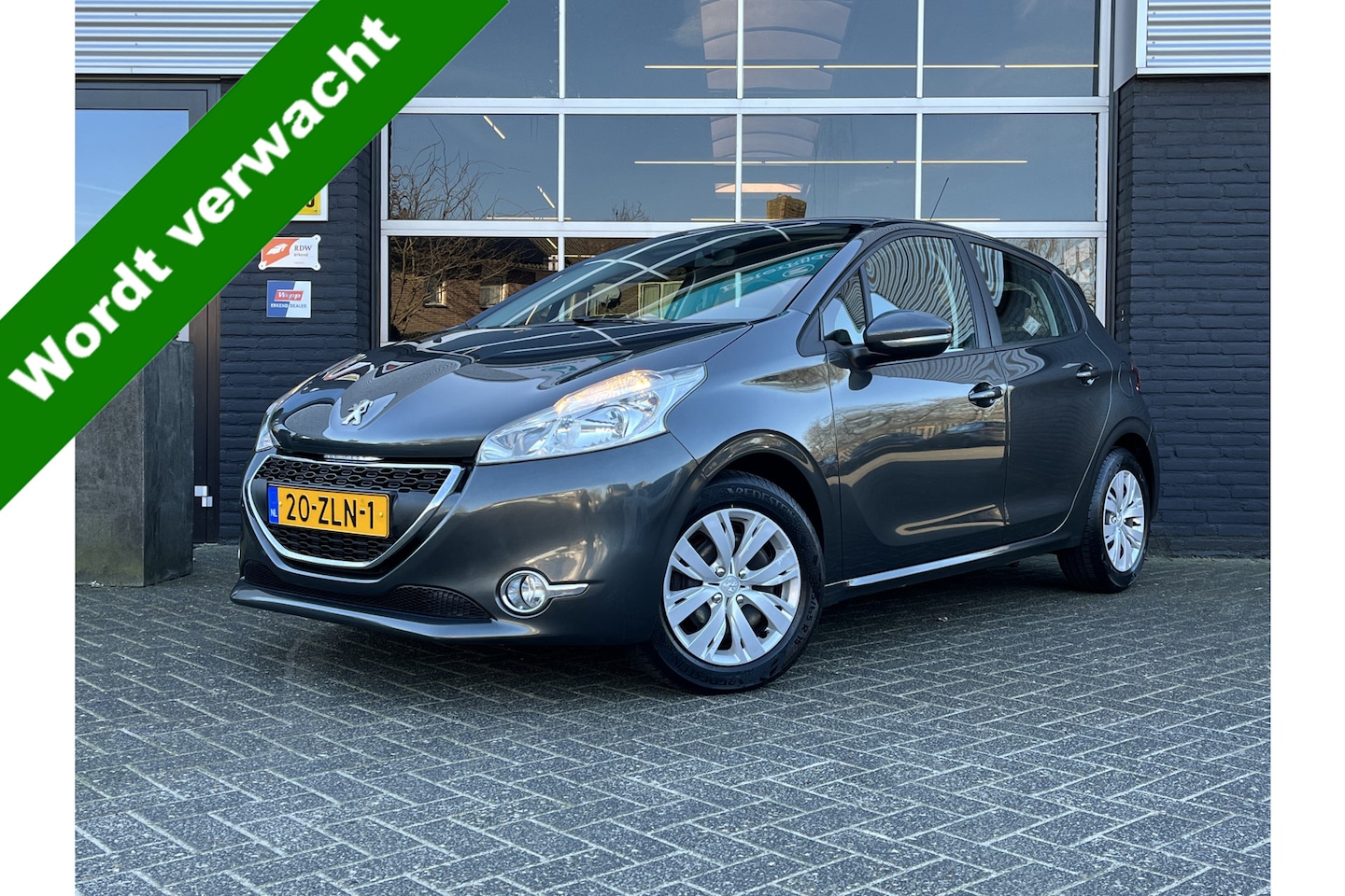 Peugeot 208 - 1.2 VTi Active NAVI CRUISE AIRCO - AutoWereld.nl