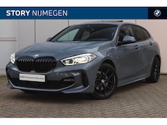 BMW 1-serie - 118i Executive M Sport Automaat / Panoramadak / M Sportstoelen / LED / M Sportonderstel /