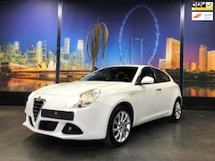 Alfa Romeo Giulietta - 1.4 T/ LED/ PDC/ STOELVERW./ Climate/APK