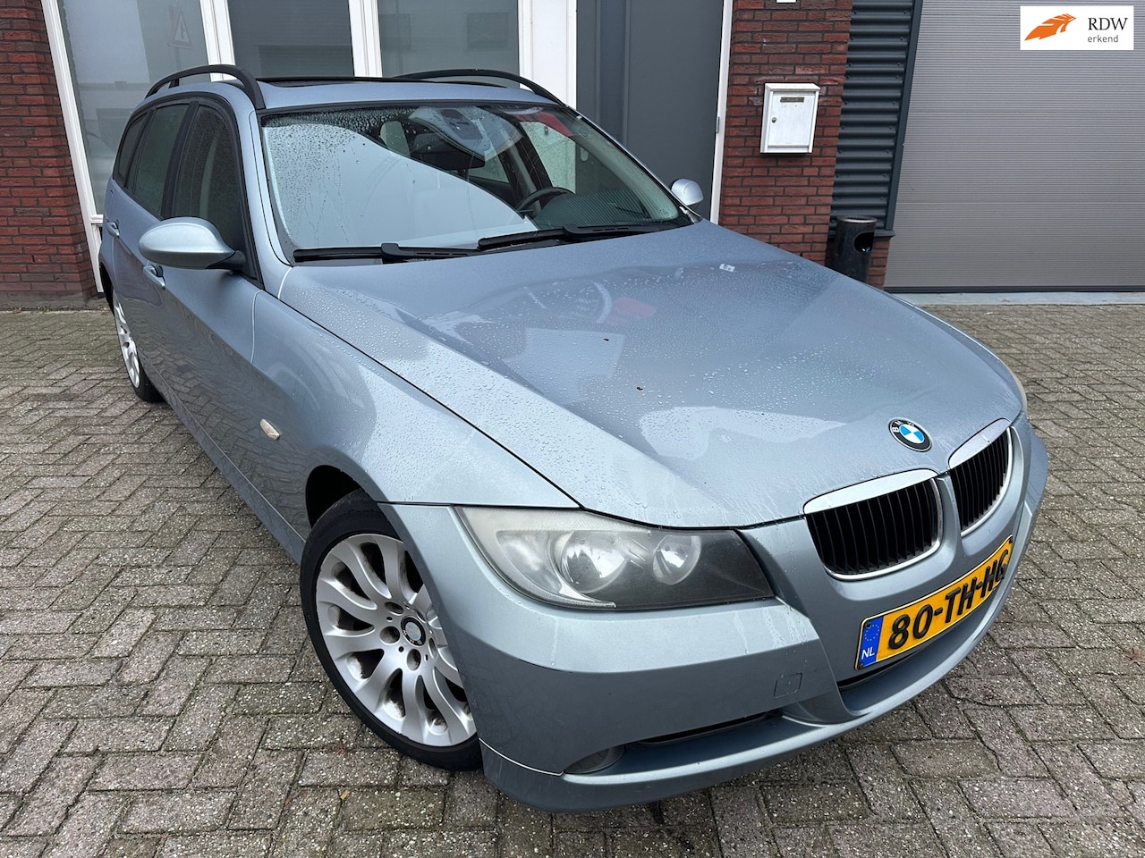 BMW 3-serie Touring - 320i High Executive / Pano / PDC / Cruise / Keyless - AutoWereld.nl