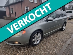 Volvo V70 - 2.5T Summum AUT|NWE APK+DISTR|DEALER AUTO|NAP/BOEKJES ETC