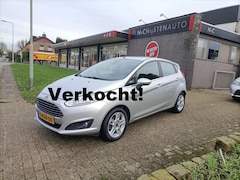 Ford Fiesta - 1.0 EcoB Titanium, Cruise, Nieuwe distr. Clim