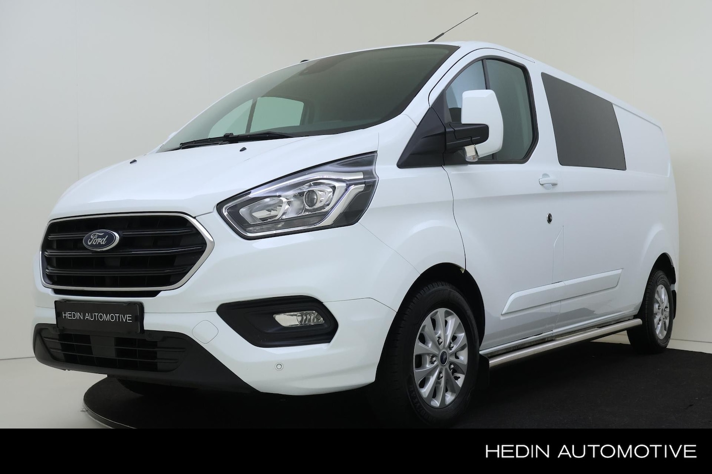 Ford Transit Custom - 300 2.0 TDCI L2H1 Limited DC | Trekhaak | Dubbele Cabine - AutoWereld.nl