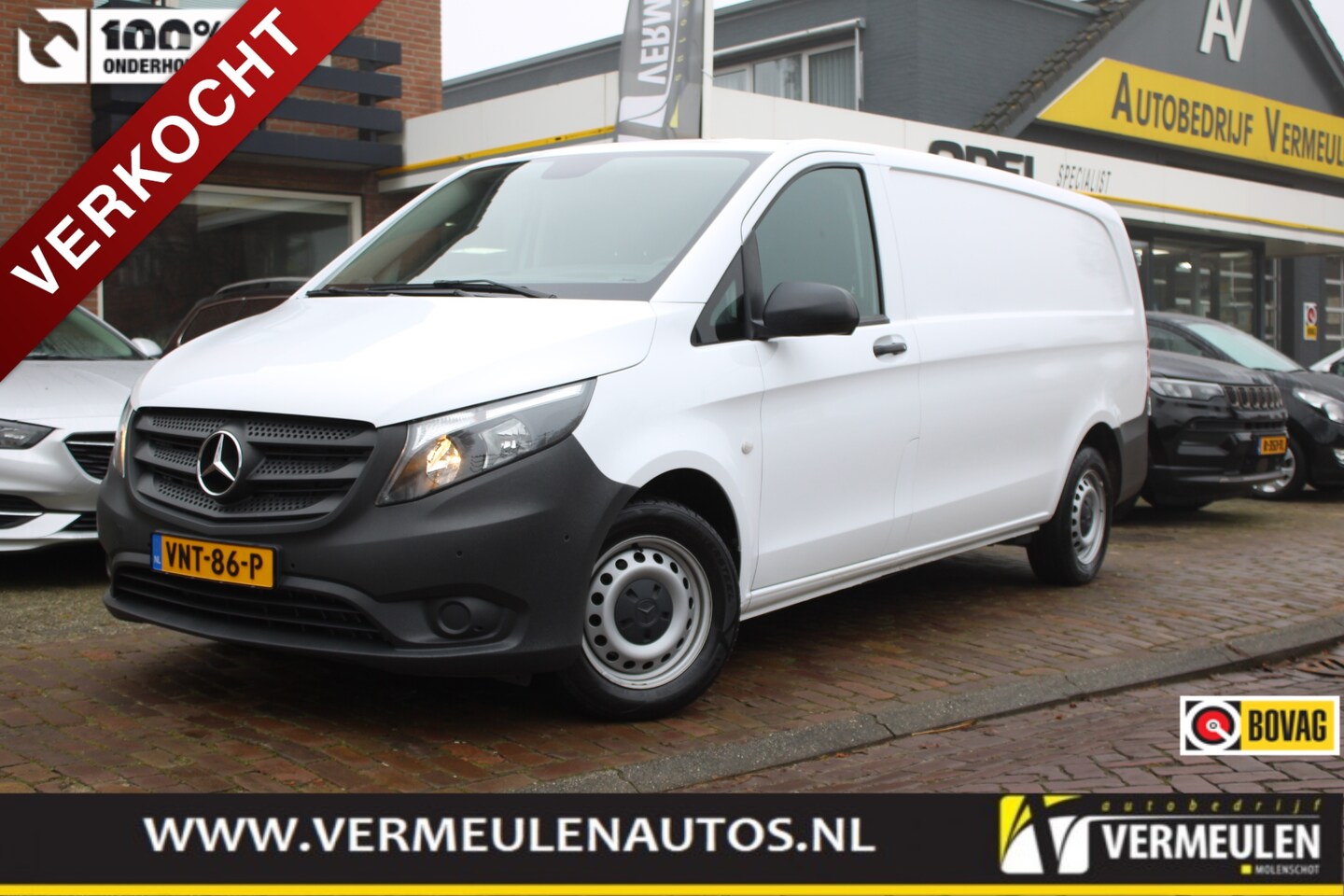 Mercedes-Benz Vito - 116CDI XL 163PK + Airco/ Navi/ CarPlay/ Camera/ Cruise/ Trekhaak/ NL auto - AutoWereld.nl