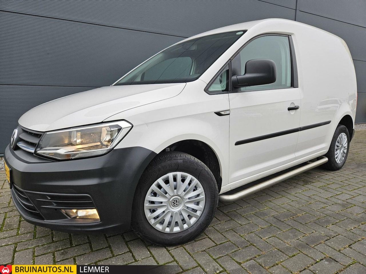 Volkswagen Caddy - 2.0 TDI L1H1 Airco cruise 102 PK inrichting - AutoWereld.nl