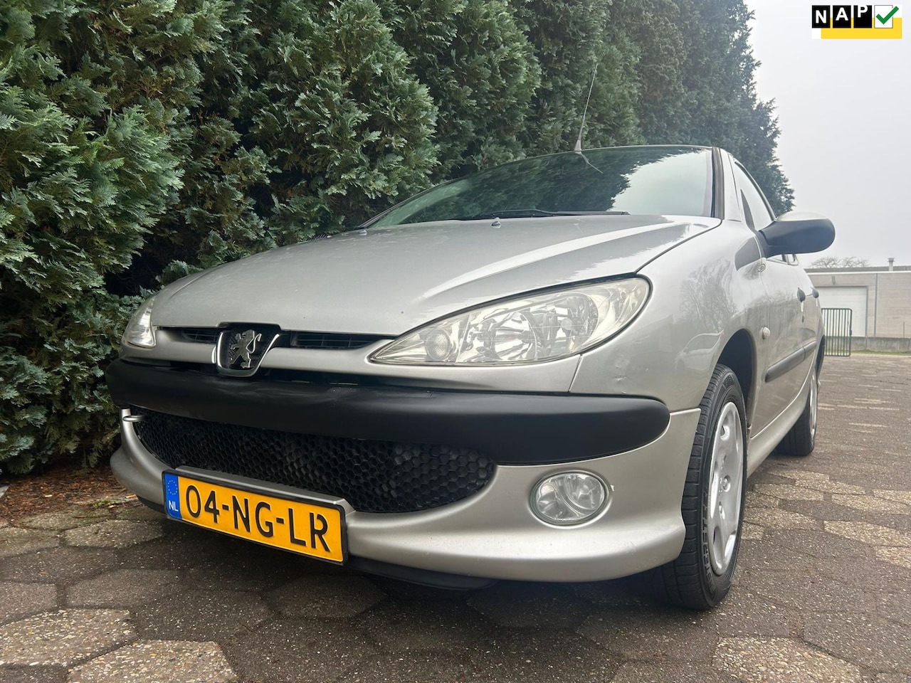 Peugeot 206 - 1.4 XR Challenge 1.4 XR Challenge - AutoWereld.nl