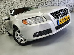 Volvo V70 - 2.4D Summum*Stoelverwarming*Xenon*Trekhaak*PDC