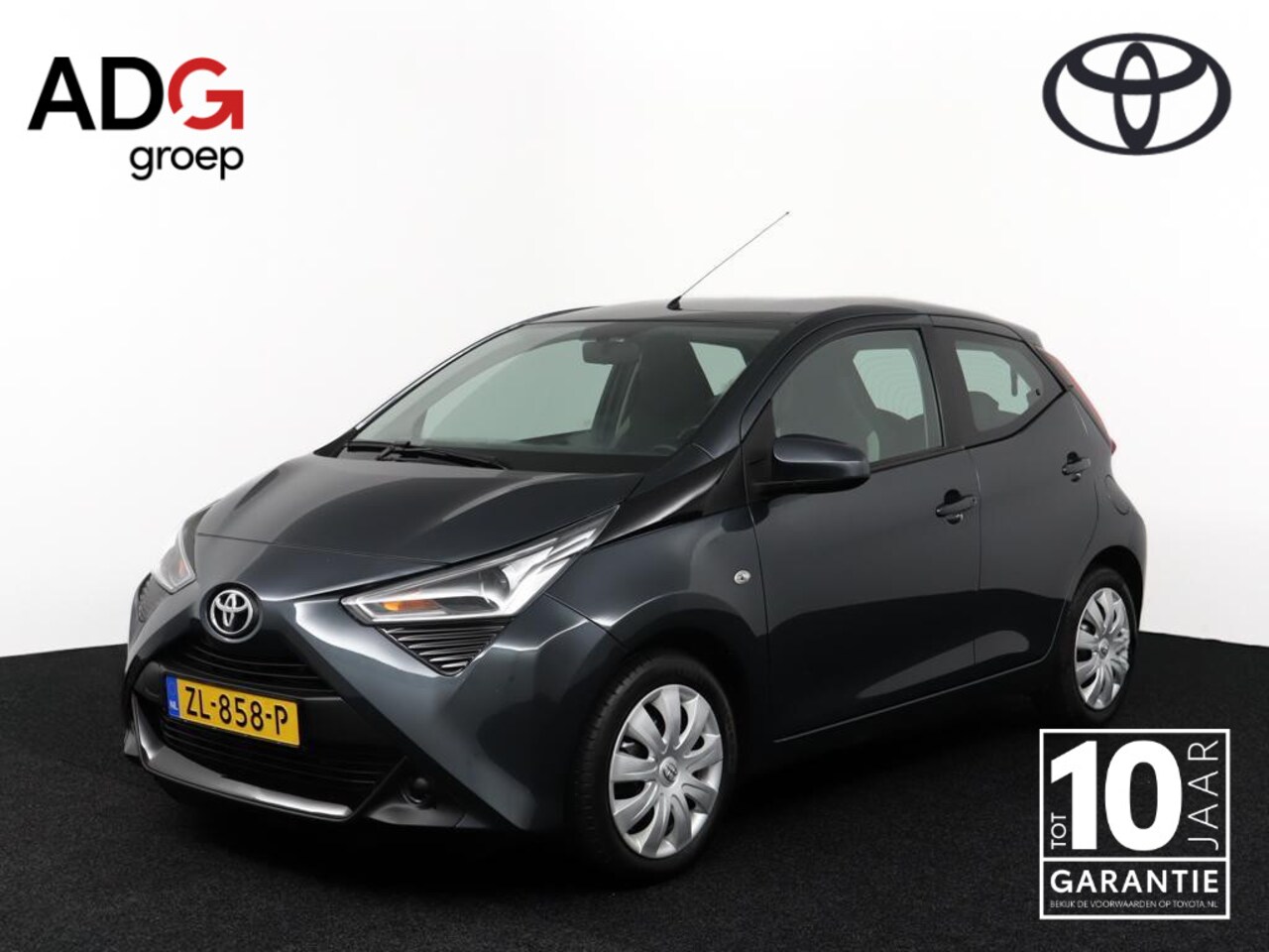 Toyota Aygo - 1.0 VVT-i x-play | Apple Carplay/Android Auto | Parkeercamera | Airco | - AutoWereld.nl