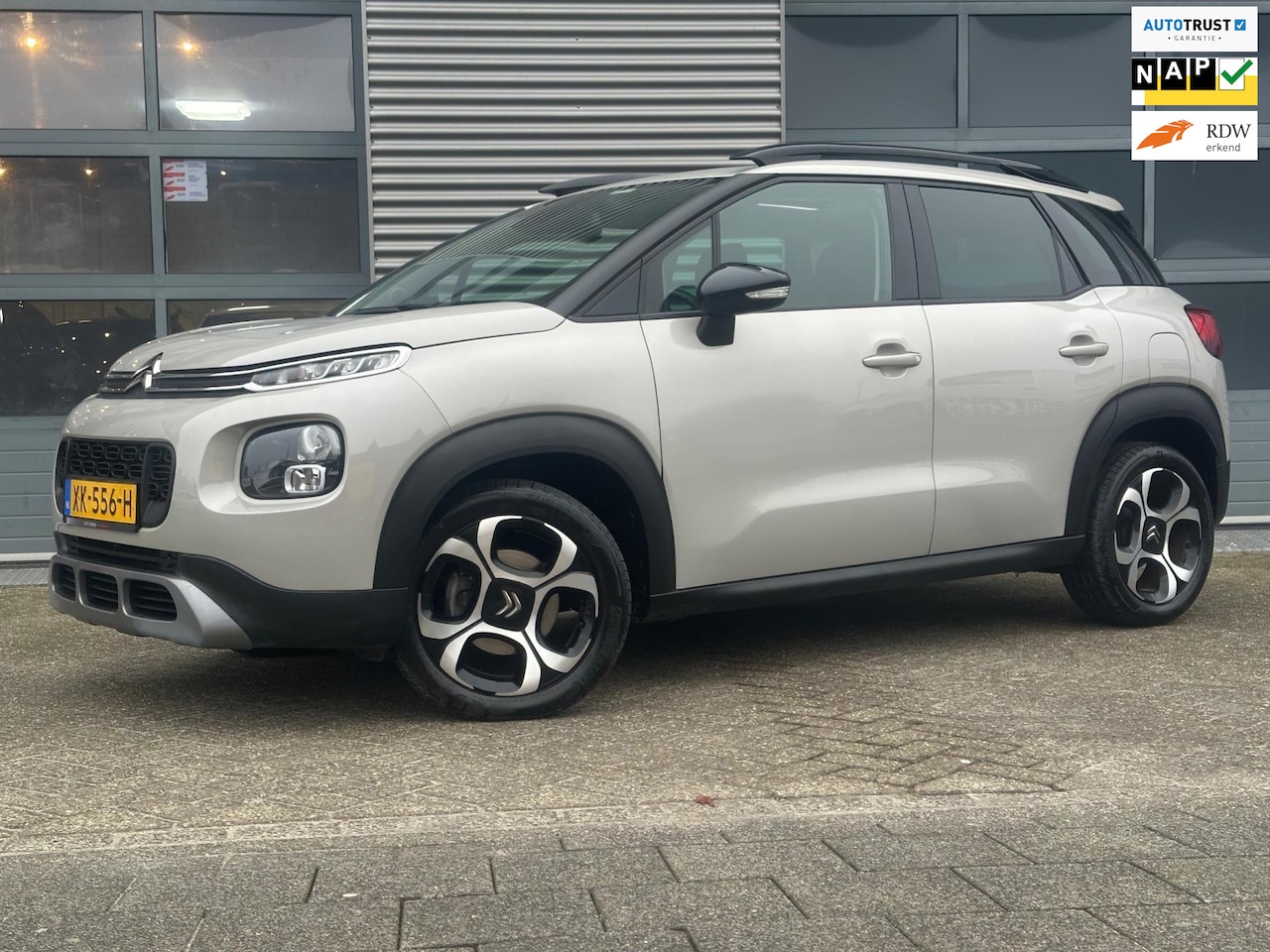 Citroën C3 Aircross - 1.2 PureTech S&S Shine | NAVI | PANO | Automaat | CRUISECR - AutoWereld.nl