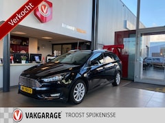 Ford Focus Wagon - 1.0 Titanium Edition, Navigatie, Parkeer Assistent, Keyless, V&A Sensoren, Stoel&Stuurverw