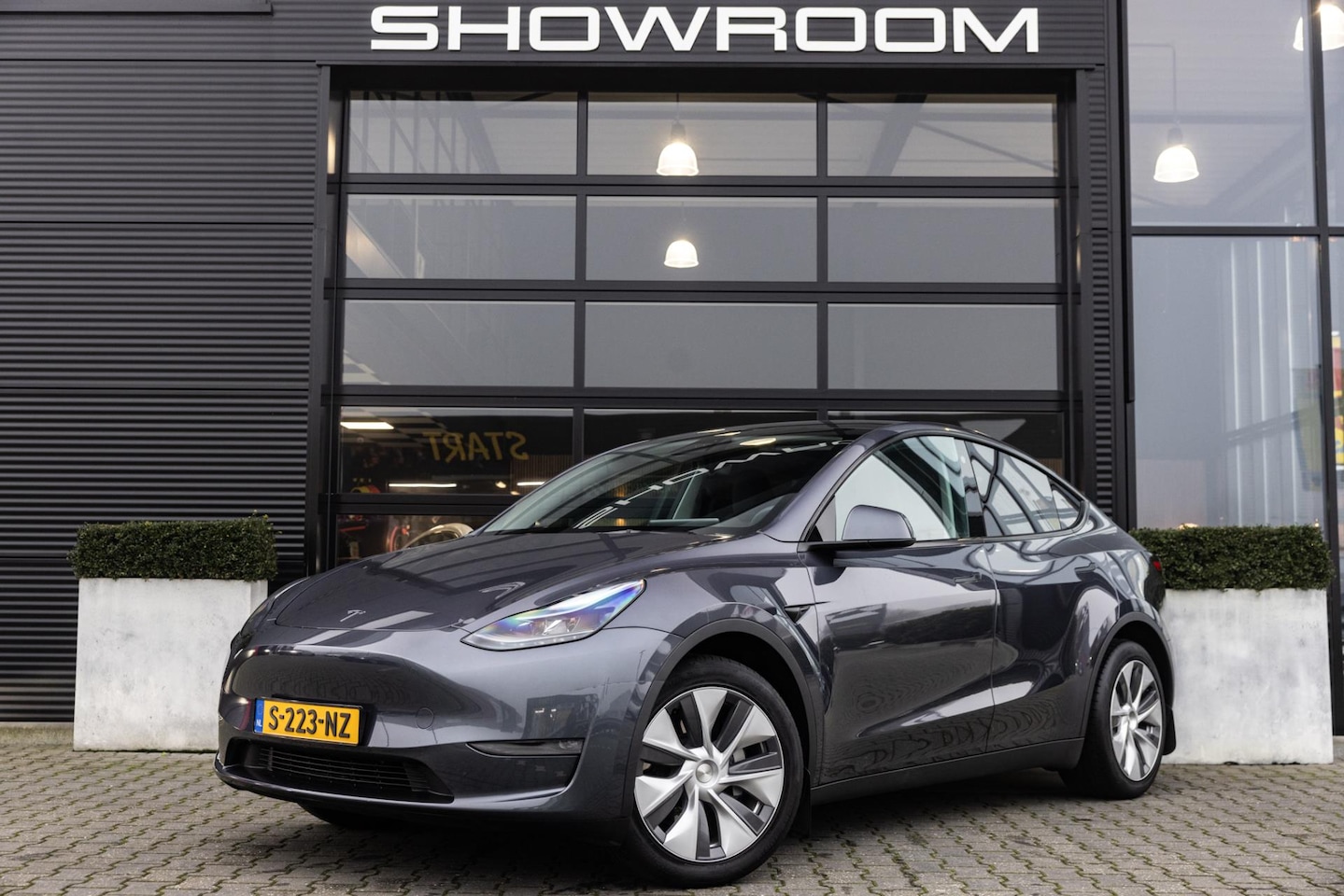 Tesla Model Y - Long Range AWD 75 kWh, 351 PK, Autopilot, Warmtepomp! - AutoWereld.nl