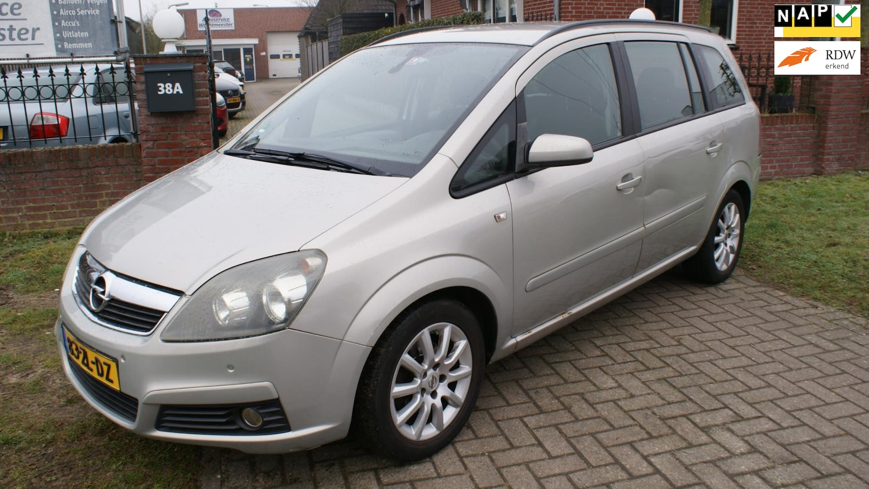 Opel Zafira - 1.8 Temptation 7personen schade - AutoWereld.nl