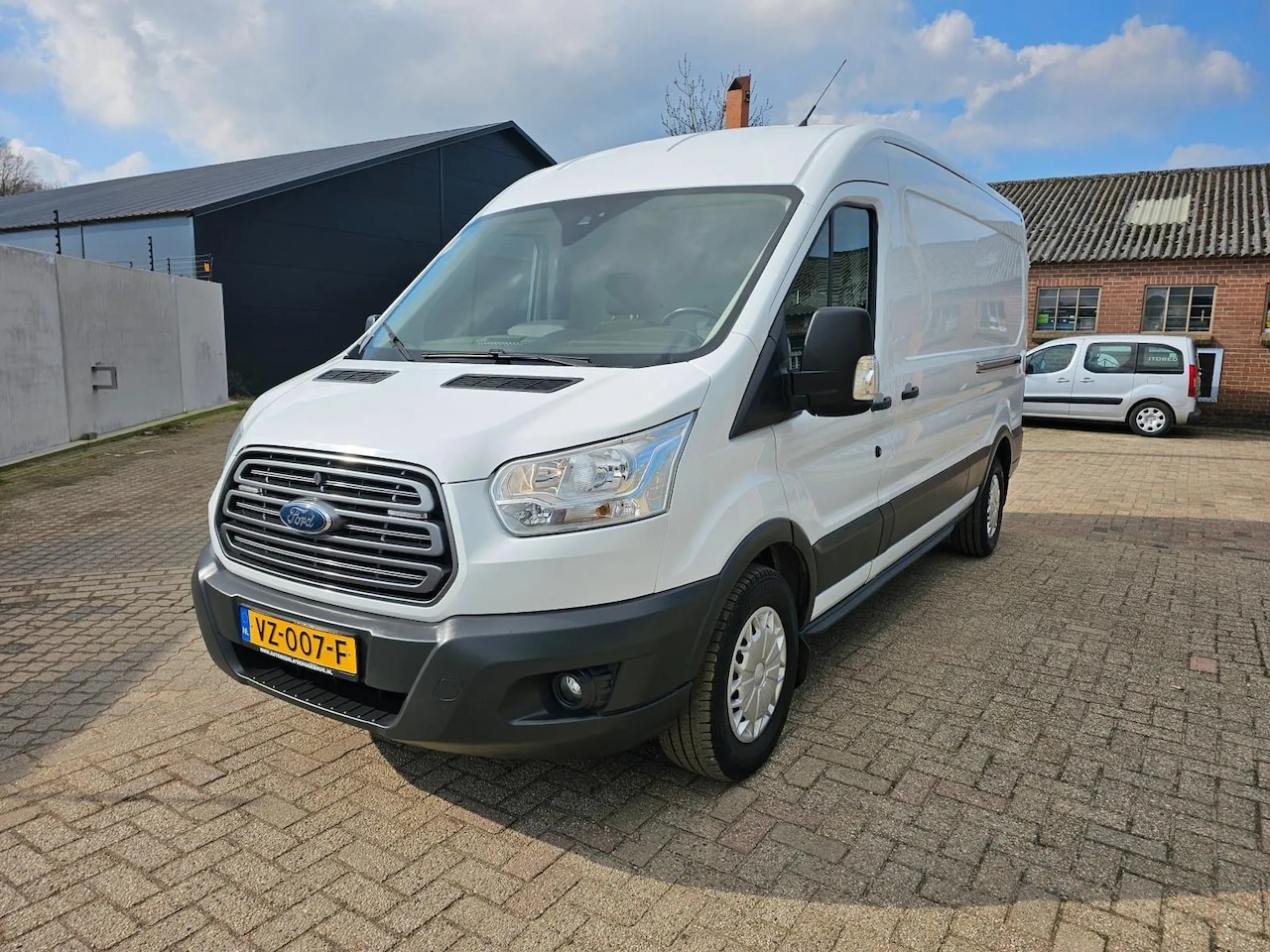 Ford Transit - 350 2.2 TDCI L2H2 Apk,Nap,Trekhaak,Airco - AutoWereld.nl