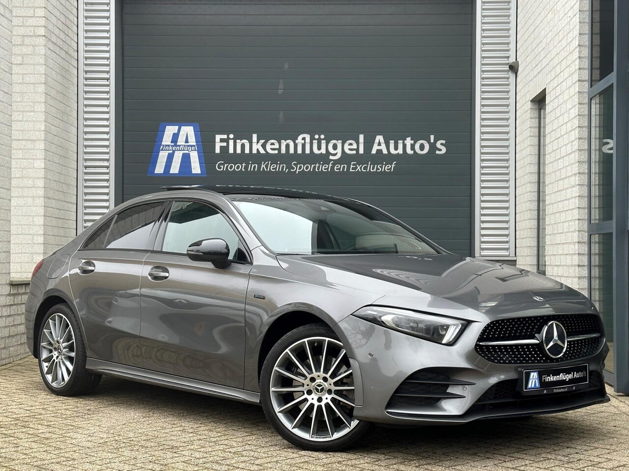 Mercedes-Benz A-klasse - A250 e AMG-line BTW |Pano |Burmester |Sfeer |Camera | - AutoWereld.nl