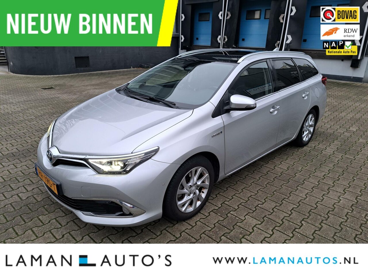 Toyota Auris Touring Sports - 1.8 Hybrid Lease Pro | Panoramadak ECC Navi Cruise 16" LMV Camera LED Metallic | Hybrid Vo - AutoWereld.nl