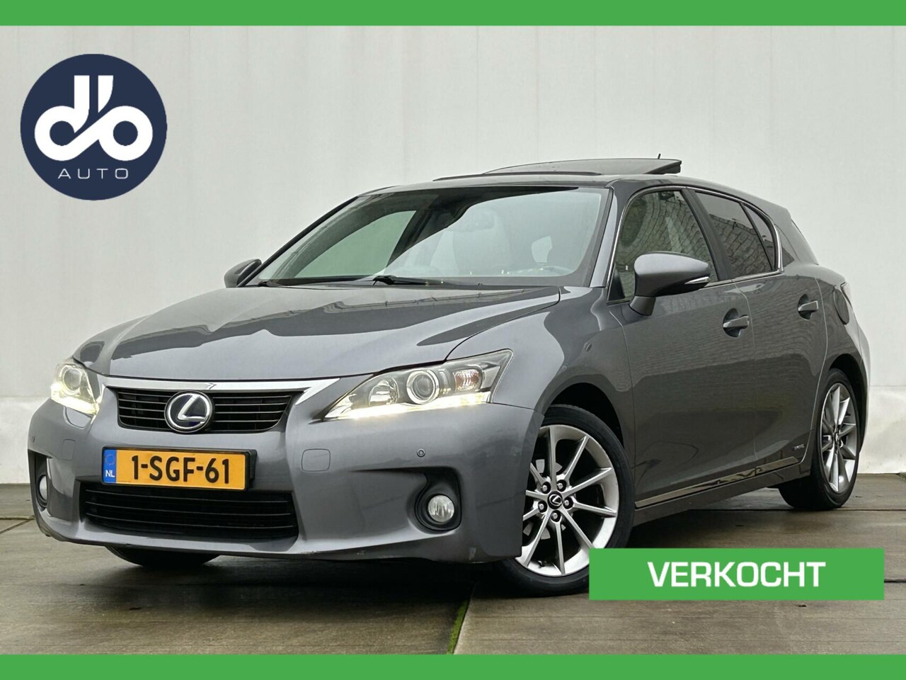 Lexus CT 200h - Business Style GLAZEN DAK I NAVI + CAMERA I LEER I ORG.NL + NAP - AutoWereld.nl