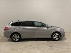 Peugeot 308 SW - 1.2 PureTech Tech Edition Pano Navi Camera