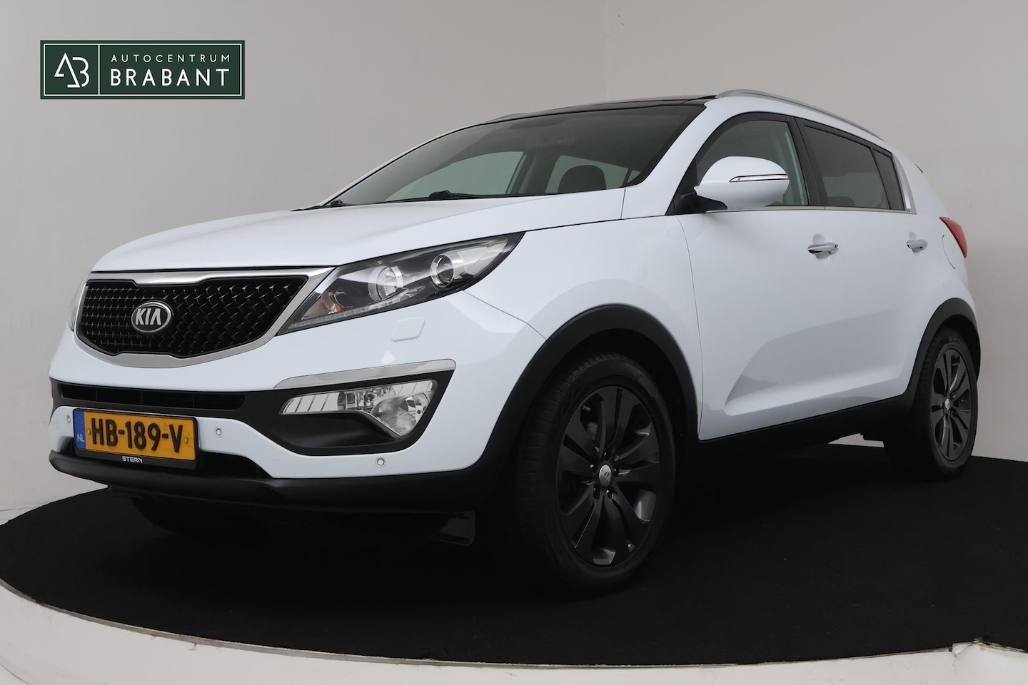 Kia Sportage - 1.6 GDI X-treme ExecutiveLine (PANORAMADAK, TREKHAAK, STOELVERWARMING, LEDER, NAVIGATIE, C - AutoWereld.nl