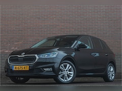 Skoda Fabia - 1.0 TSI Ambition, Fabrieksgarantie, Trekhaak, Adaptive Cruise, Climate control, Carplay