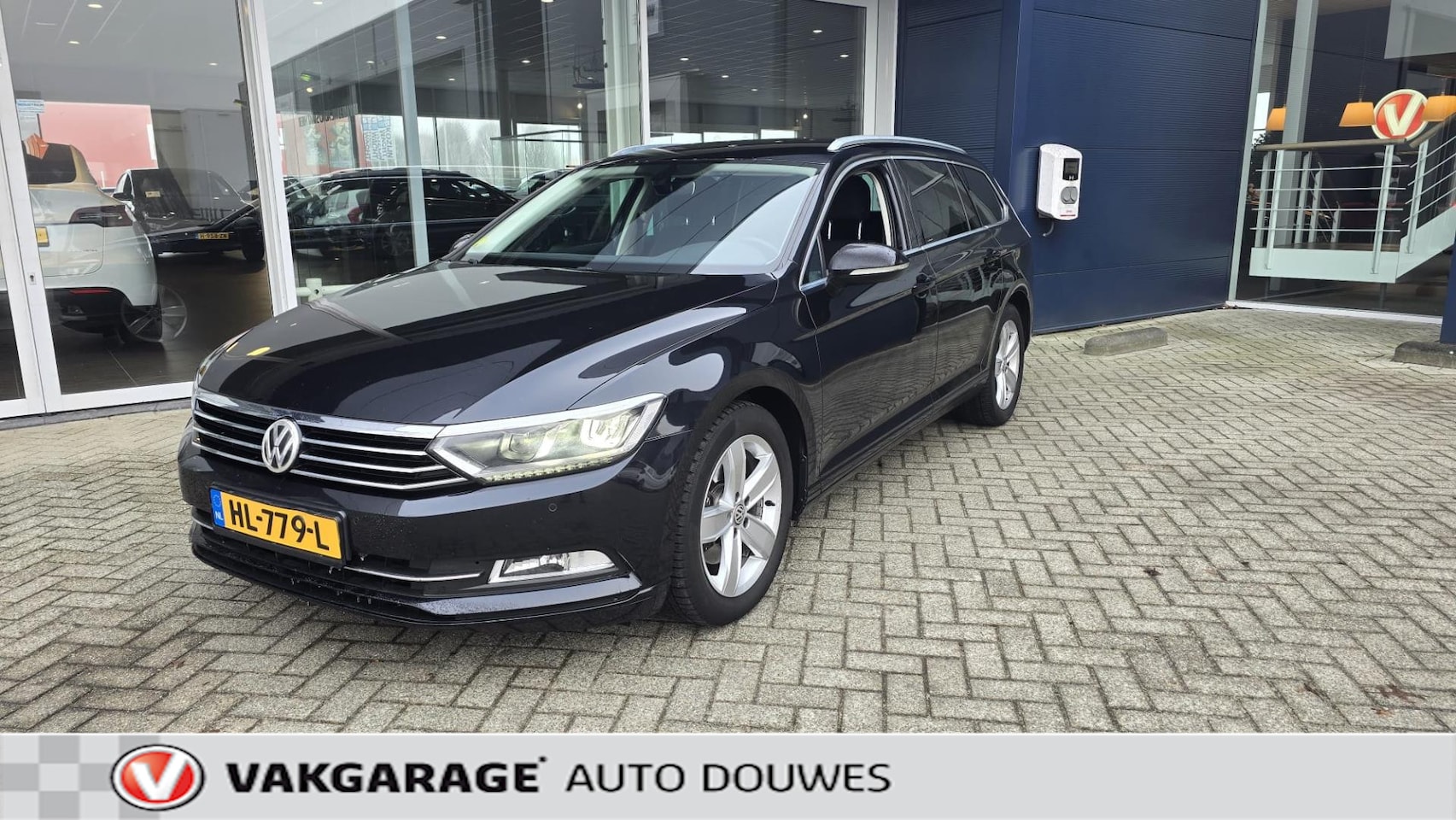 Volkswagen Passat - 2.0 TDI Business Edition R | ACC | Trekhaak - AutoWereld.nl