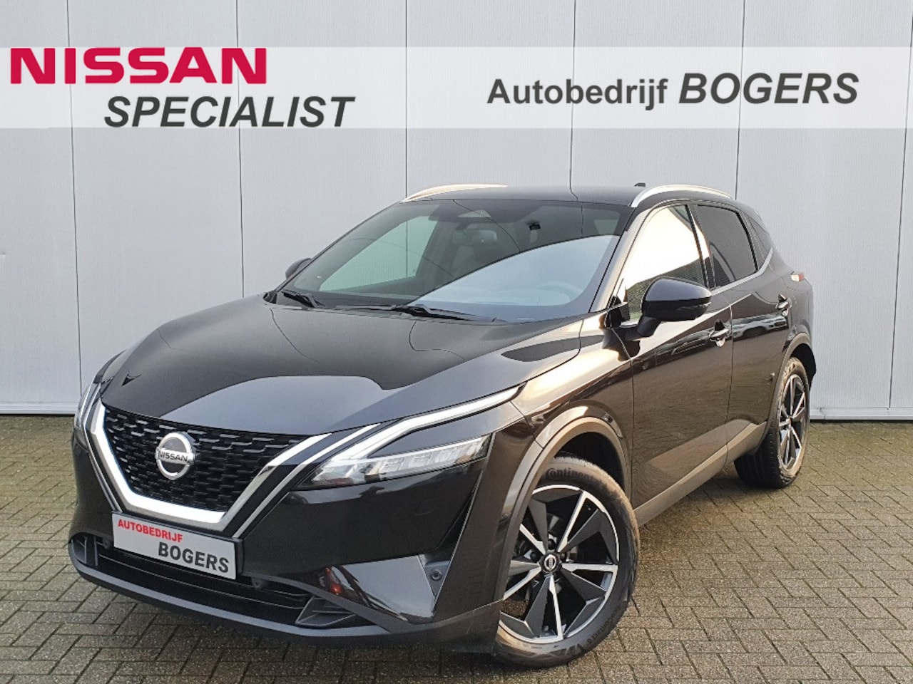 Nissan Qashqai - 1.3 MHEV Tekna Plus Automaat Navigatie, Panoramadak, 19"Lm, LED, Leder, 360 Camera, Pro-Pi - AutoWereld.nl