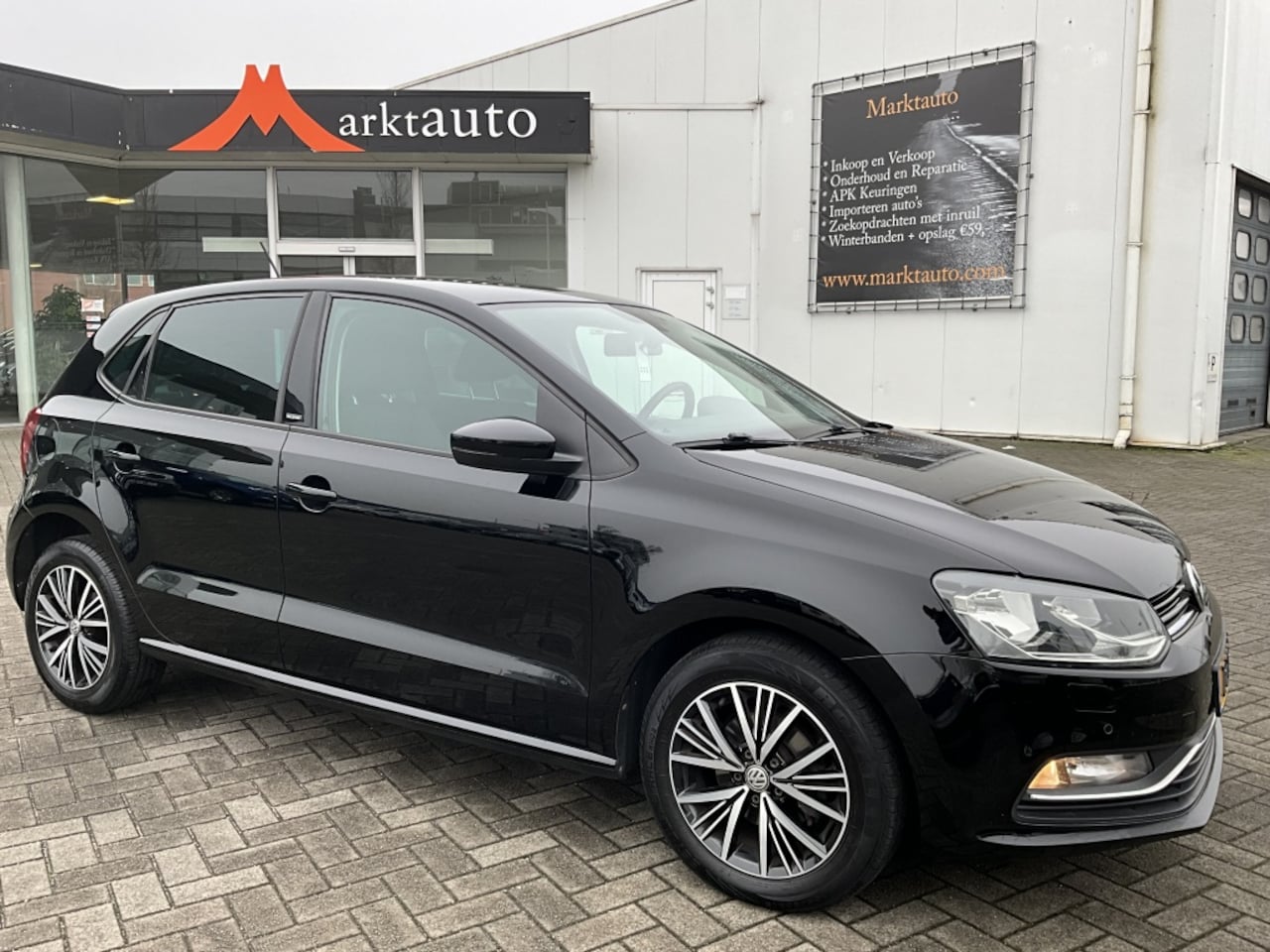 Volkswagen Polo - 1.2 TSI Highline Allstar Climate Parkeersensoren Stoelverwarming - AutoWereld.nl