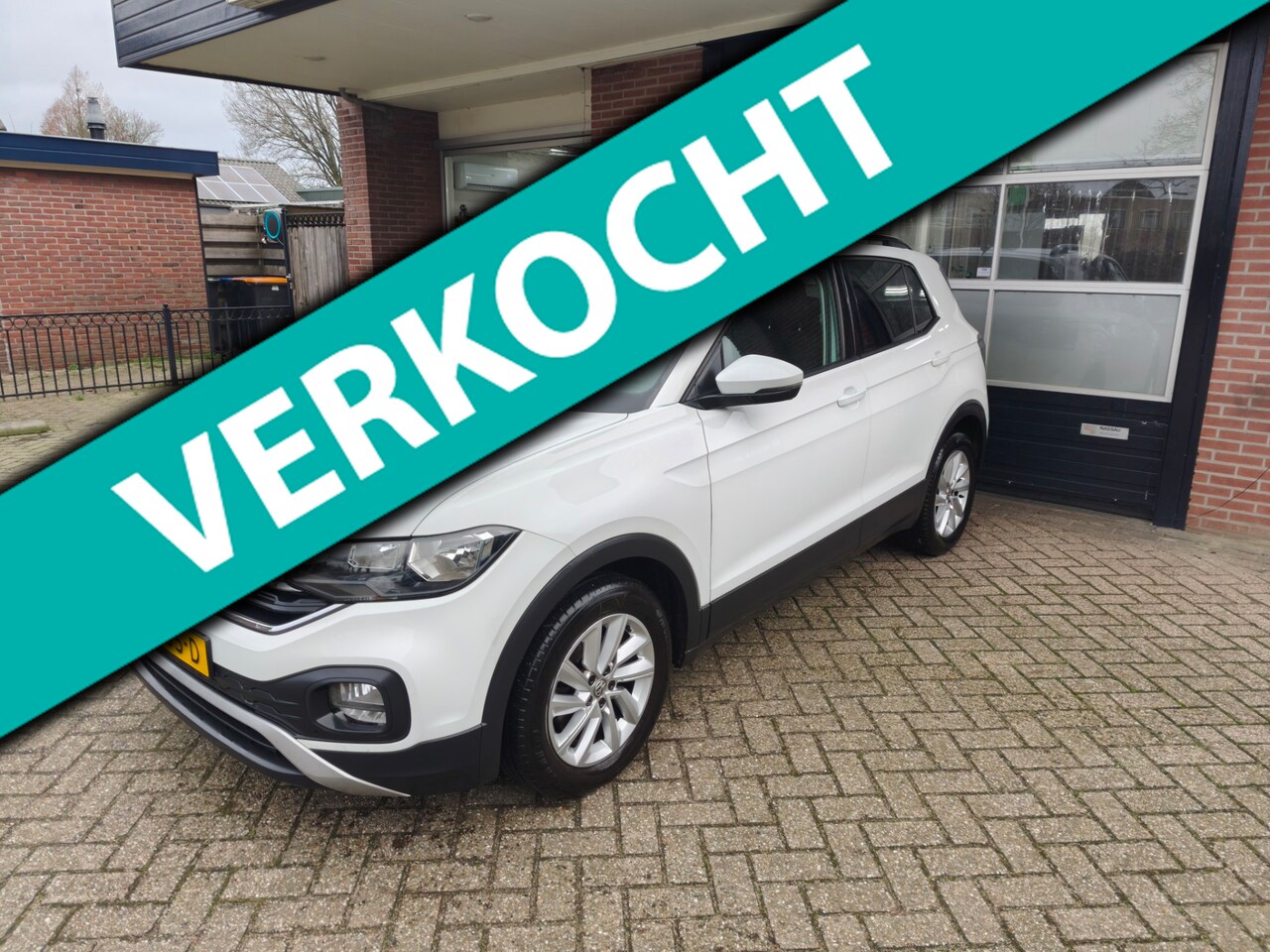 Volkswagen T-Cross - 1.0 TSI Life 1.0 TSI Life, Airco, ACC, Dealer ond, NAP! - AutoWereld.nl