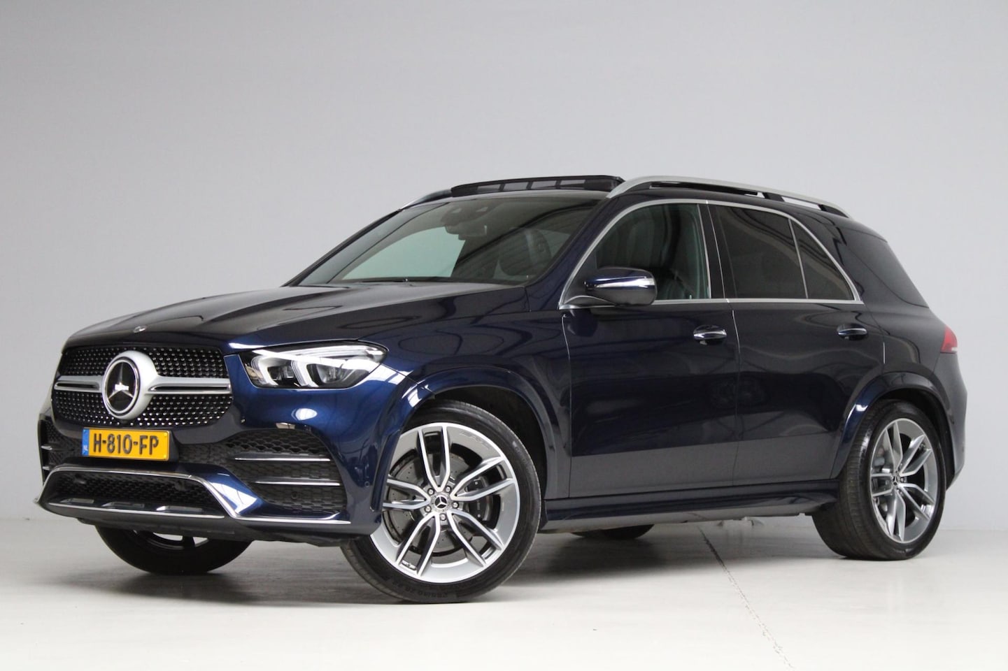 Mercedes-Benz GLE-Klasse - 300 d 4MATIC Premium Plus AMG [ panoramadak head up adap. cruise burmester softclose trekh - AutoWereld.nl