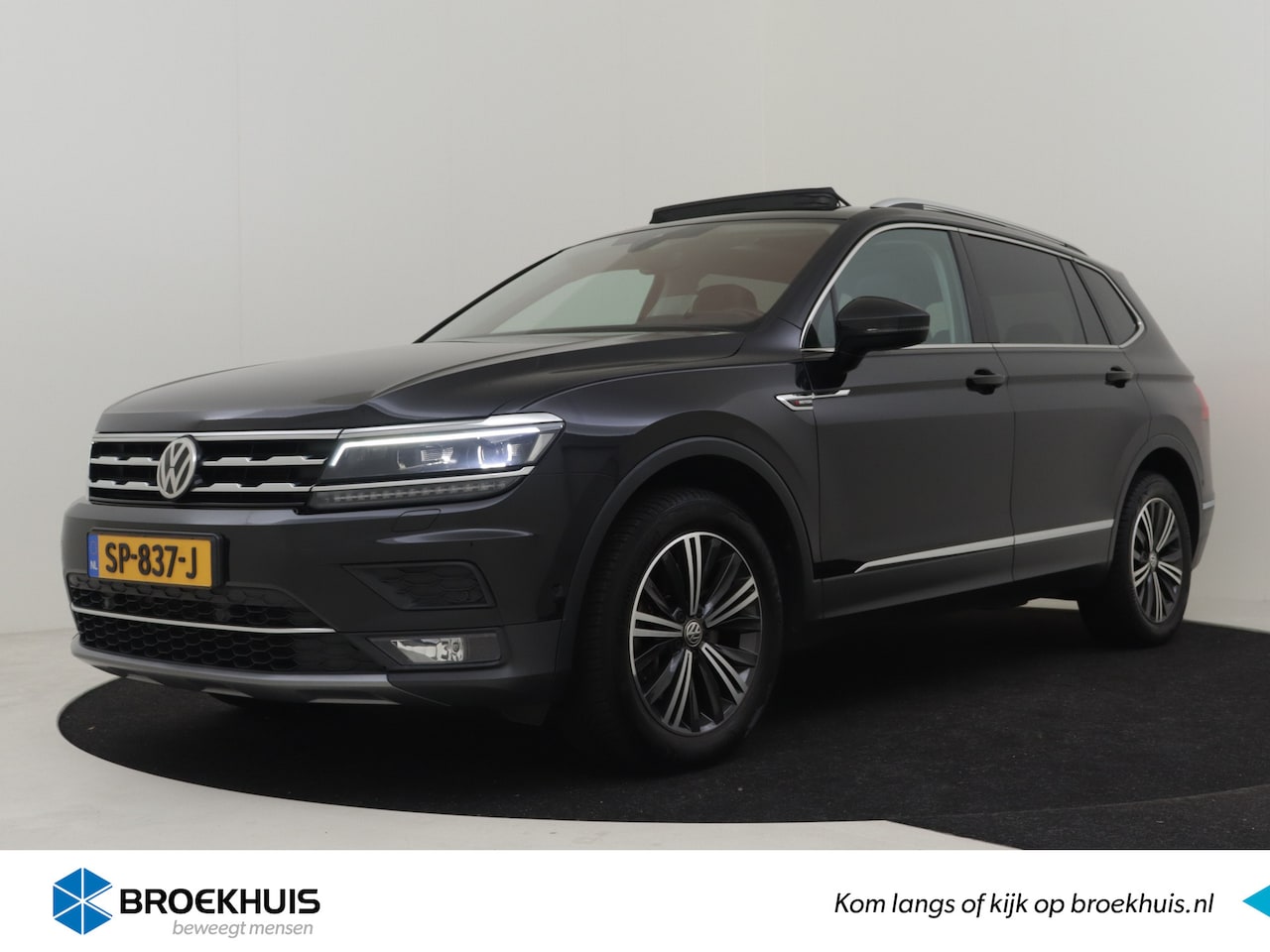 Volkswagen Tiguan Allspace - 2.0 TSI 4Motion Highline 180pk DSG/AUT | 1e eigenaar | Adaptief cruise control | Panorama - AutoWereld.nl