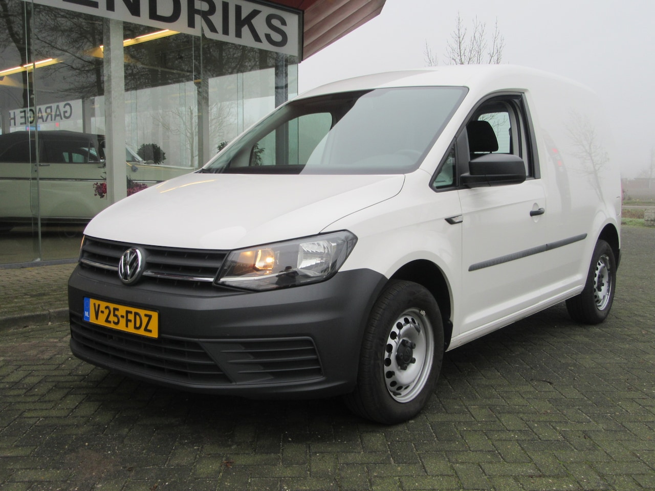 Volkswagen Caddy - 2.0 TDI L1H1 BMT Comfortline 2.0 TDI L1H1 BMT 102 PK Comfortline (occasion) - AutoWereld.nl