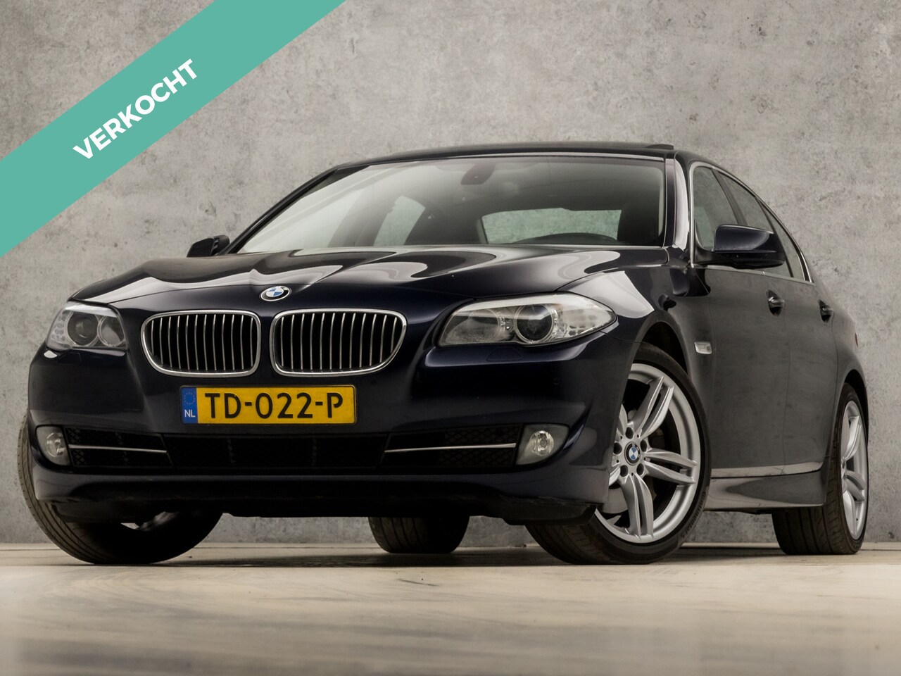 BMW 5-serie - 535i High Executive 306Pk Automaat (SCHUIFDAK, GROOT NAVIGATIE, LEDER, STOELVERWARMING, XE - AutoWereld.nl