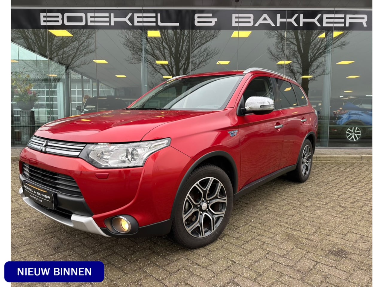 Mitsubishi Outlander - 2.0 PHEV Limited Edition X-Line - Rockford - Trekhaak Leder - Schuifdak - - AutoWereld.nl