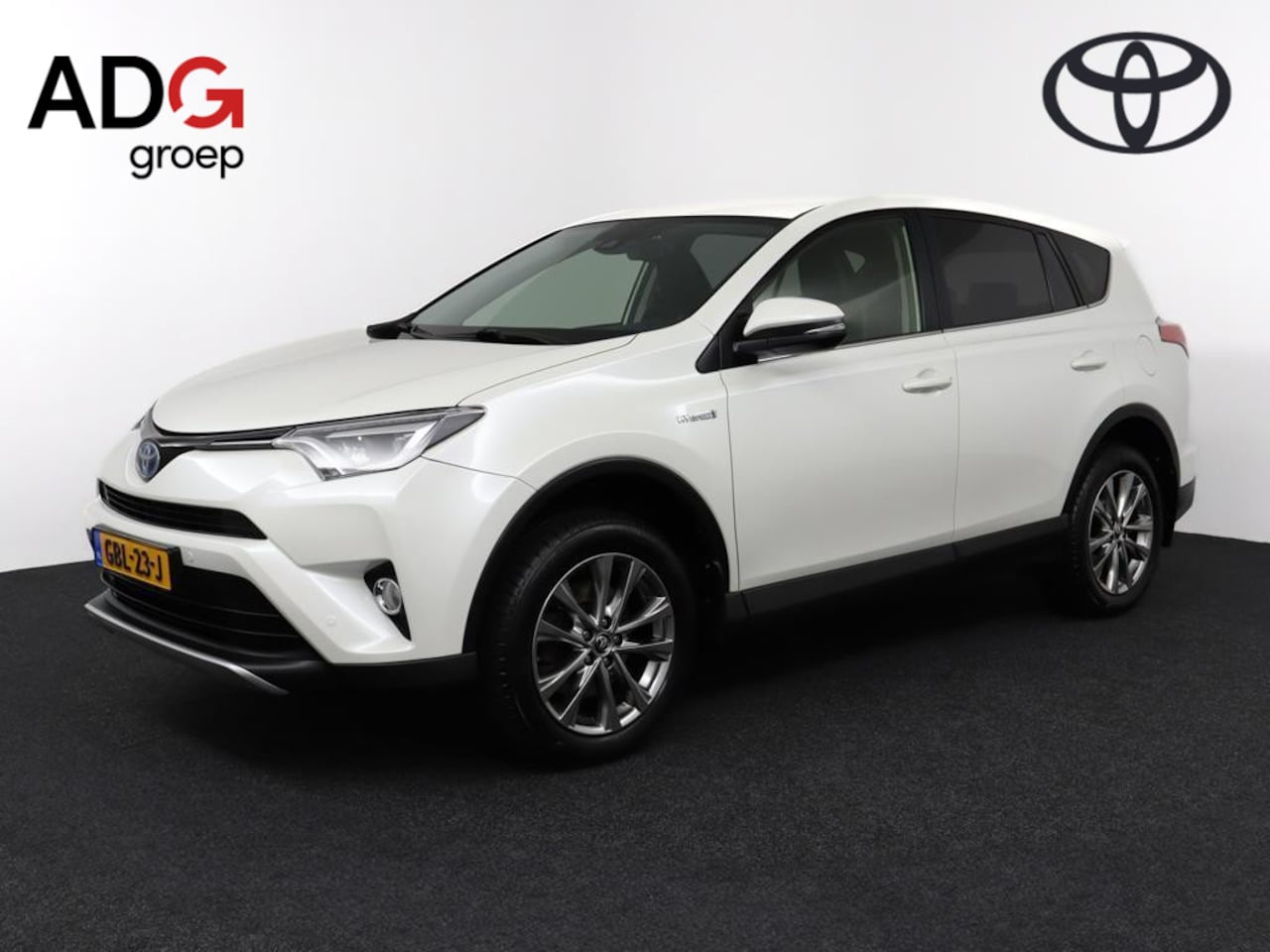 Toyota RAV4 - 2.5 Hybrid AWD Style Limited | Trekhaak | Parkeersensoren | Navigatie | Parkeercamera | - AutoWereld.nl