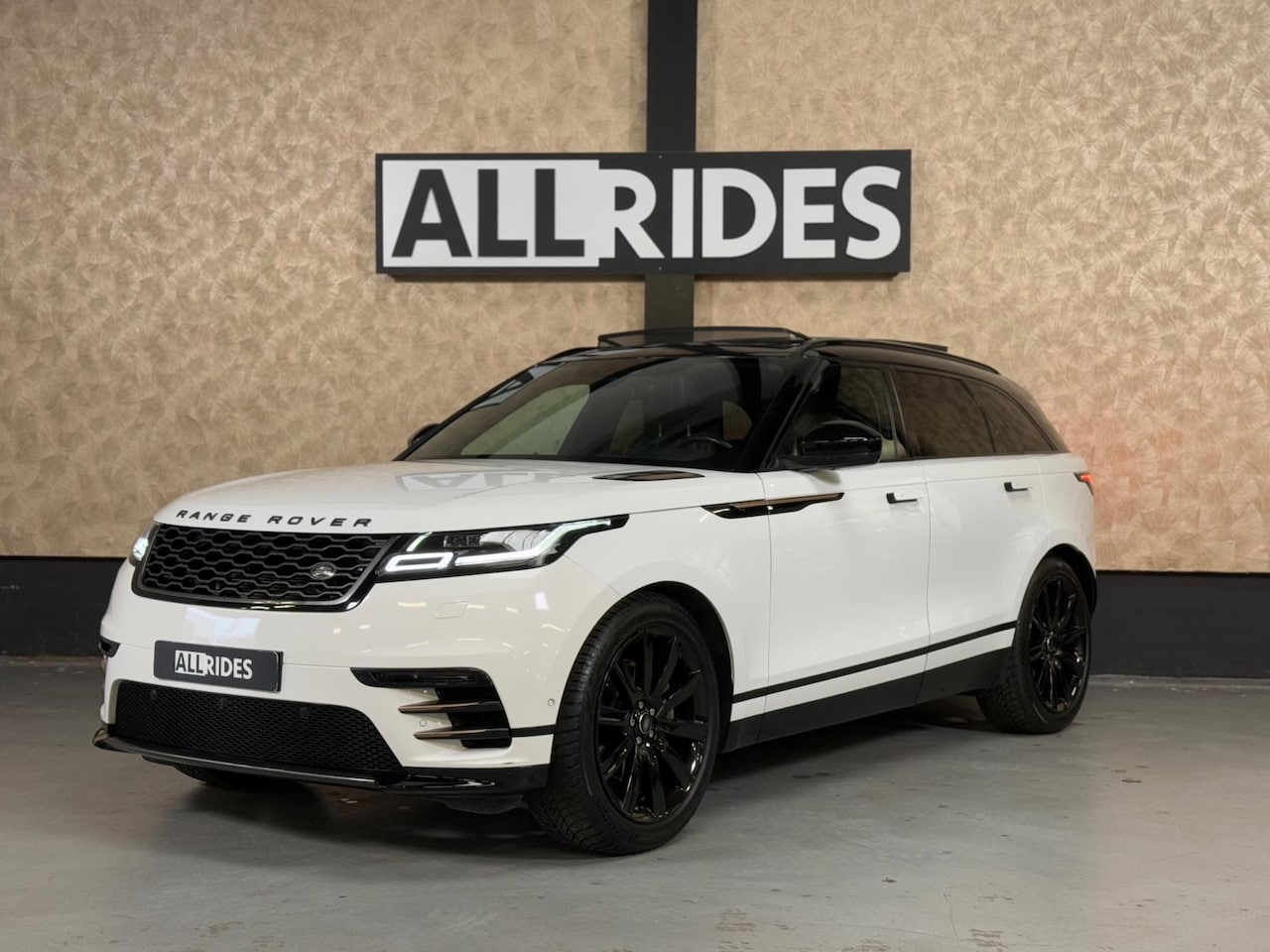 Land Rover Range Rover Velar - 2.0 P300 Turbo AWD R-Dynamic HSE | Pano | Meridian | HUD | keyless | CarPlay | DAB - AutoWereld.nl